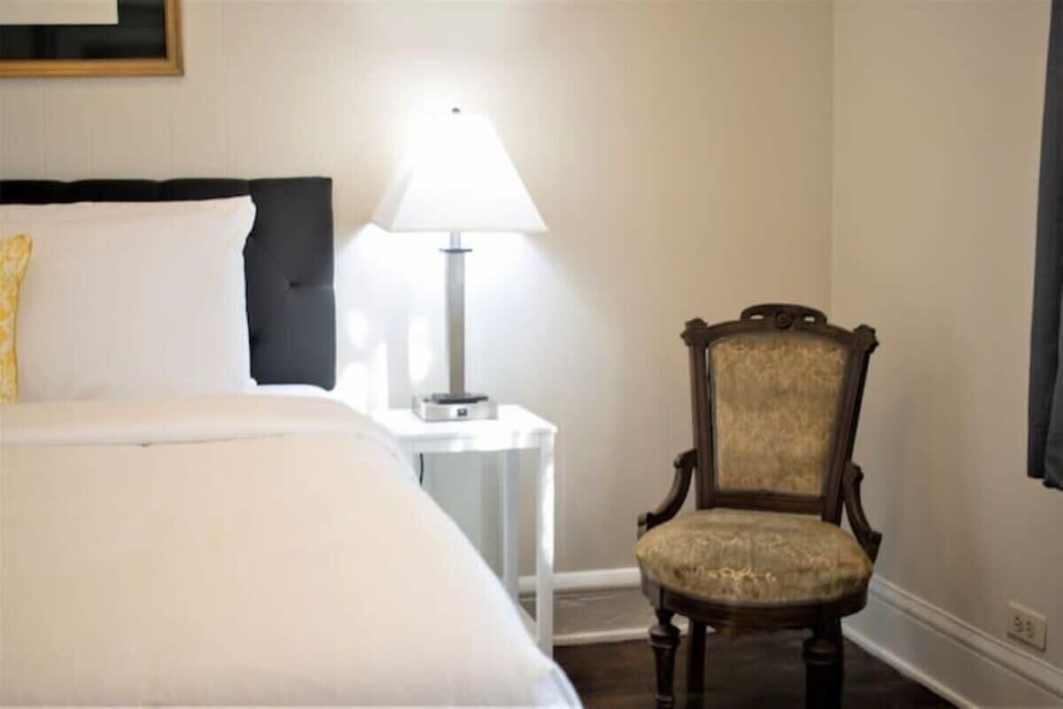 4 chambres, fer et planche à repasser, Wi-Fi, draps fournis