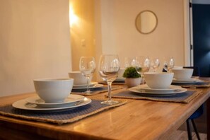 Dining - Pool, Mins to ASU & Downtown- Foxy on Felder (Montgomery)