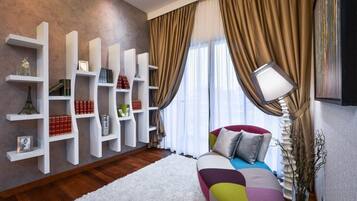 5 bedrooms, bed sheets