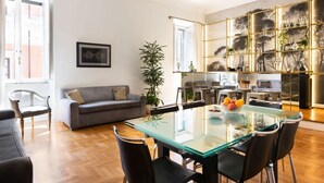 Uklassifisert bilde, 2 av 42, knapp