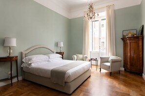 5 chambres, fer et planche à repasser, Wi-Fi, draps fournis