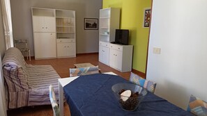 Interni