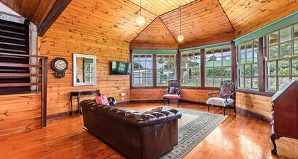 The Stables - Ideal choice for a unique farm experience, offering 2 bedrooms and 1 bathroom and view