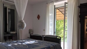 2 Schlafzimmer, Zimmersafe, Bügeleisen/Bügelbrett, kostenloses WLAN