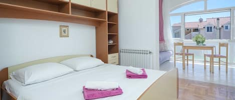 2 bedrooms, free WiFi