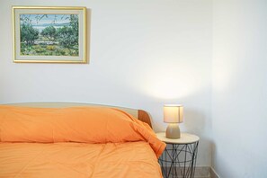 3 bedrooms, free WiFi - Apartment for 6 near the beach! (Vodice)