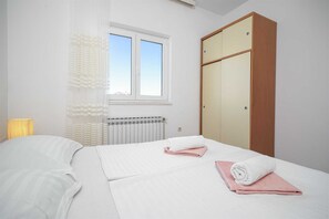 2 bedrooms, free WiFi