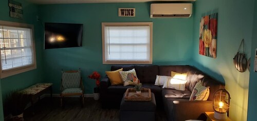 Chloe's Cove at Christopher's Dockside