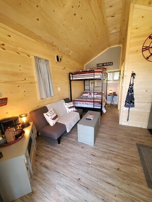 1 chambre, fer et planche à repasser, Wi-Fi, draps fournis