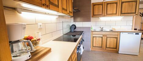 Maison (Holiday Home) | Cuisine privée | Réfrigérateur