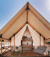 高档床上用品、免费 WiFi、床单