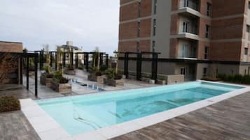 2 piscinas al aire libre