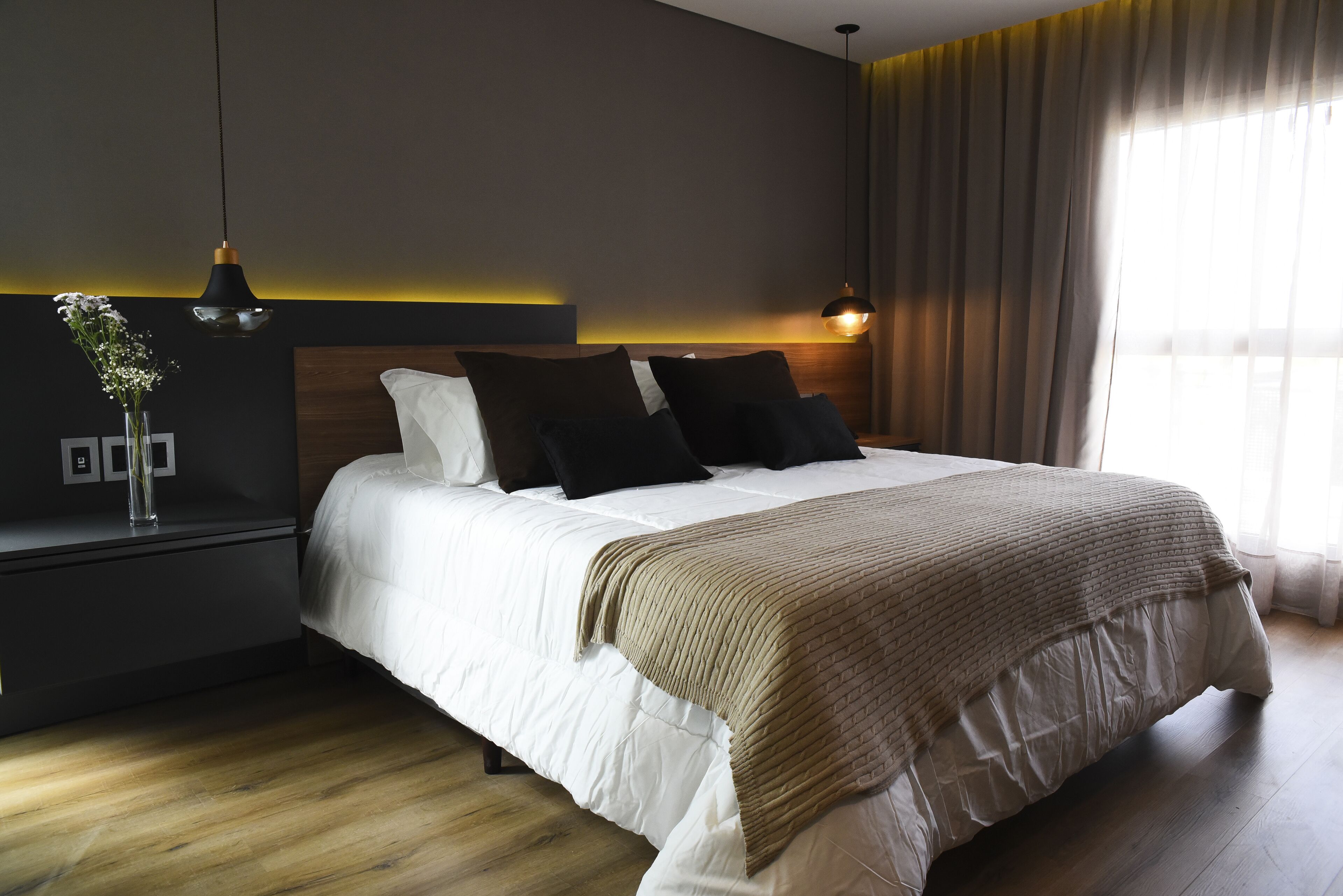 Minibar, safe på rommet, lydisolert og wi-fi (inkludert)