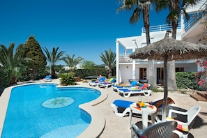Piscine extérieure