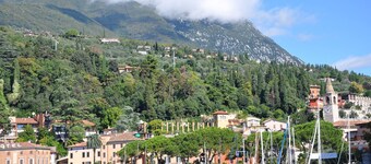 Villa with Mediterranean garden, ideal for dog owners, for guests looking for peace and quiet