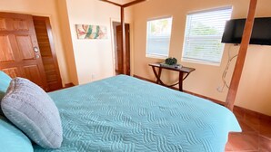 Romantic Room | WiFi (free) - The Breeze USVI (St. Thomas)