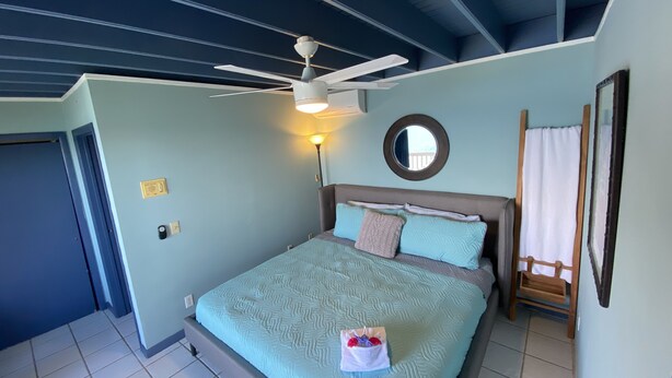 Classic Room | WiFi (free) - The Breeze USVI (St. Thomas)