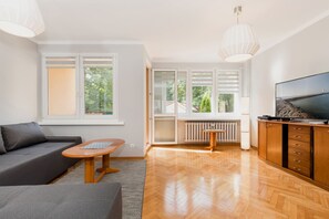 Apartment, 1 Schlafzimmer, Balkon | Wohnzimmer