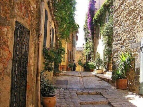 Charming  Village House In Grimaud