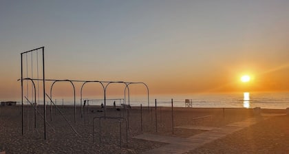 Oceanfront Resort 1B2 Beach 302