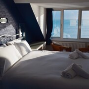 Penn House Hotel