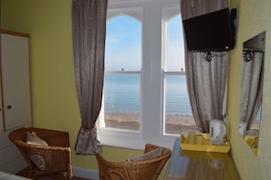 Quarto casal superior, suíte, vista para o mar