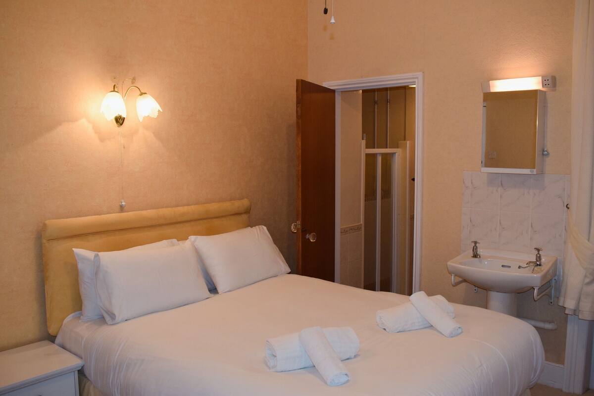 Double Room, Ensuite | Miscellaneous