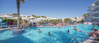 Aparthotel Ferrera Beach