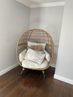 Interior - Cozy family home (White Plains)
