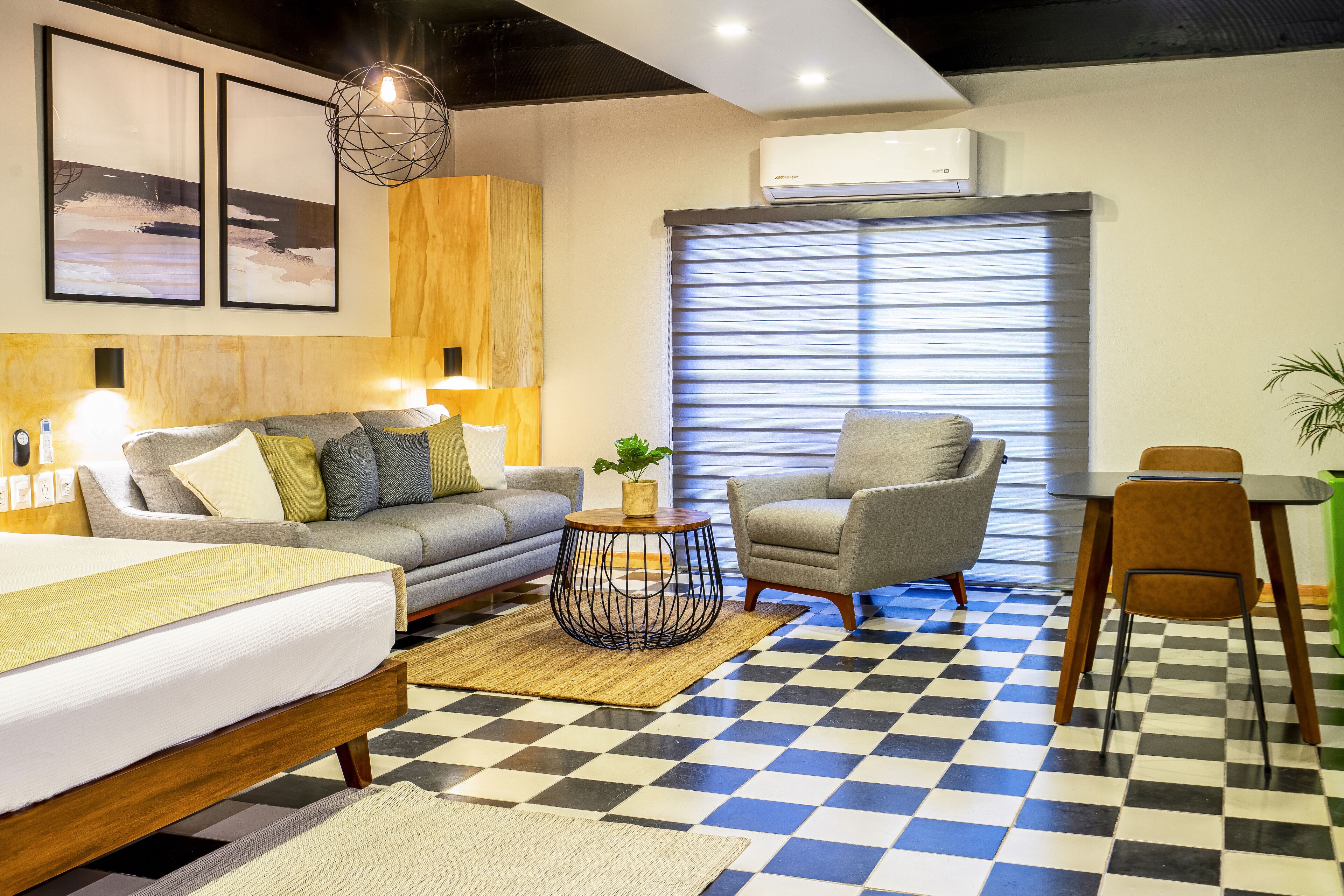 deluxe suite | 1 bedroom, premium bedding, memory-foam beds, in-room safe