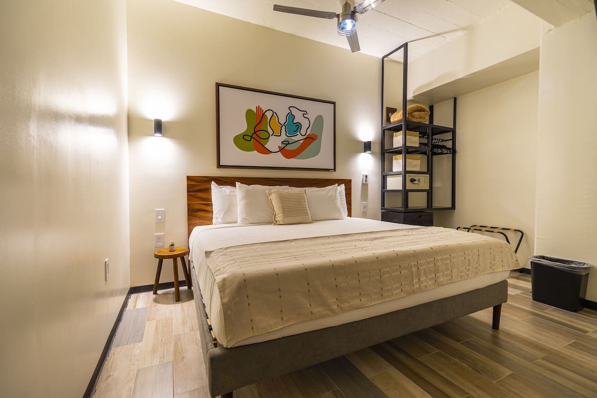 Standard King Interior | 1 slaapkamer, luxe beddengoed, bedden met traagschuimmatras