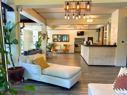 Joint Boutique Hotel