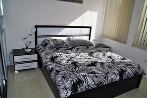1 chambre, fer et planche à repasser, Wi-Fi