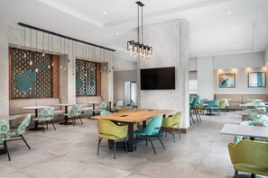 Petit déjeuner continental compris tous les jours