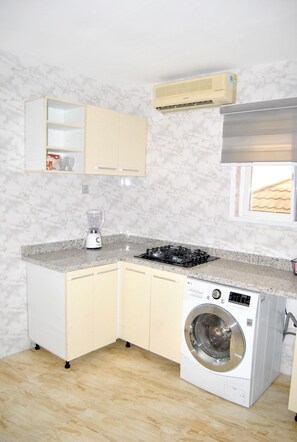 Mikrowelle, Kochgeschirr/Geschirr/Besteck