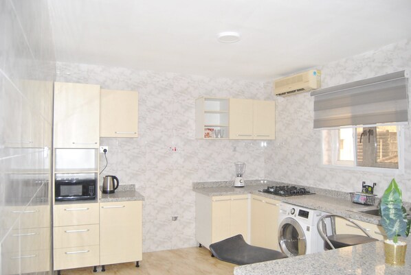 Mikrowelle, Kochgeschirr/Geschirr/Besteck