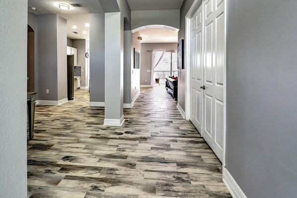 House (Private pool, game room, near Disney ) | Interior