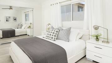 3 bedrooms, iron/ironing board, travel cot, free WiFi