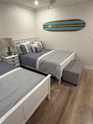 2 habitaciones, tabla de planchar con plancha y wifi gratis