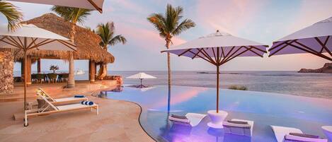 Et oppvarmet basseng