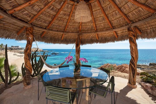 Exclusiva Residencia de Lujo, Frente a la Playa, Chileno Bay