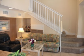 TV, lettore DVD, studio