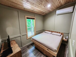 2 bedrooms, bed sheets