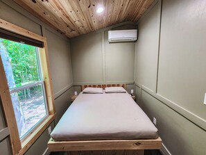 2 bedrooms, bed sheets