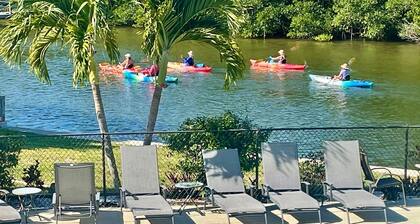 Waterfront/Pool mins to Siesta Key Beach- bikes/kayaks/SUPs incl-paddle to beach