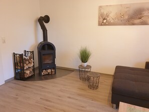 Interior - Vacation apartment/house/mechanic apartment- Am Schlosspark near the Baltic Sea 6 persons+cd. (18516 Süderholz)