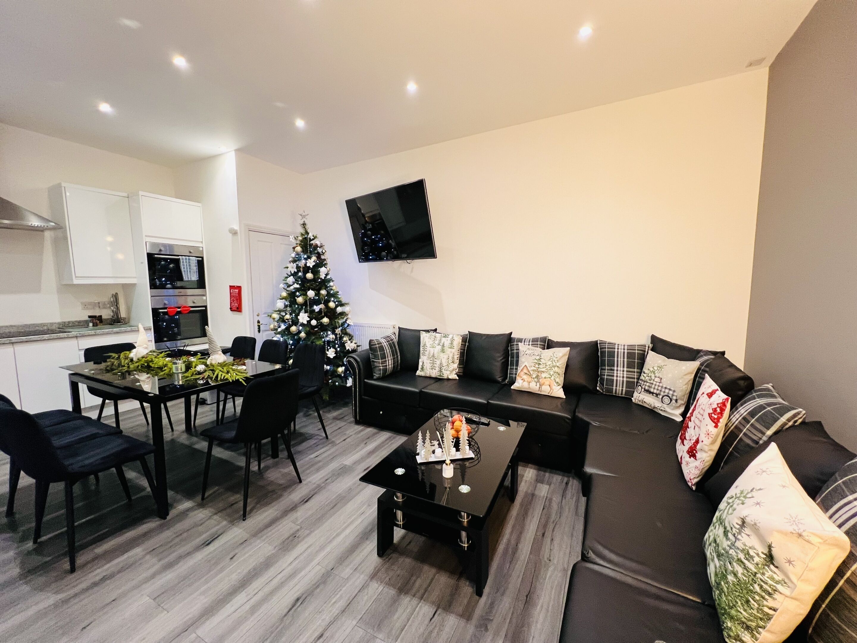 Executive-Haus, mit Bad, Stadtblick | Innenbereich