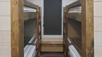 2 chambres, draps fournis