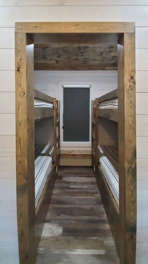 2 bedrooms, bed sheets