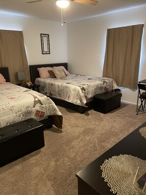 2 bedrooms, desk, iron/ironing board, WiFi